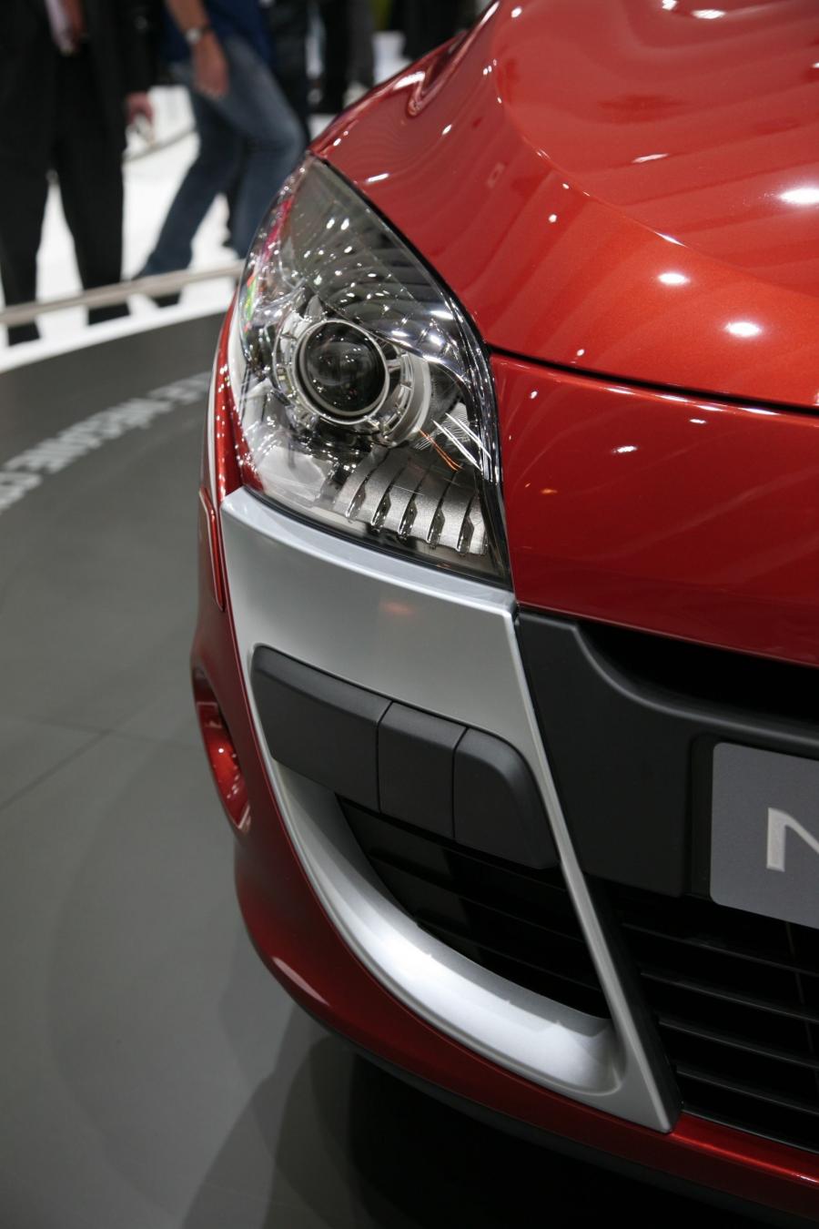  Renault Megane Coupe 2009 года  (фото 53 из 73)